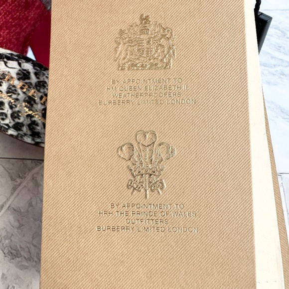 NEW Burberry Snakeskin Embossed Leather Rooster - Picture 11 of 11